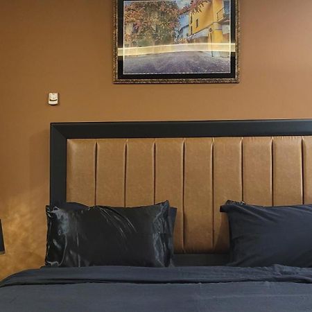 Goldcrest Luxury Apartments لاهور المظهر الخارجي الصورة