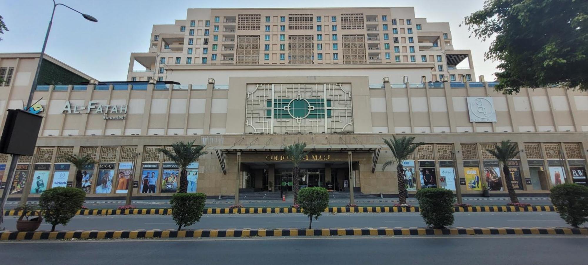 Goldcrest Luxury Apartments لاهور المظهر الخارجي الصورة