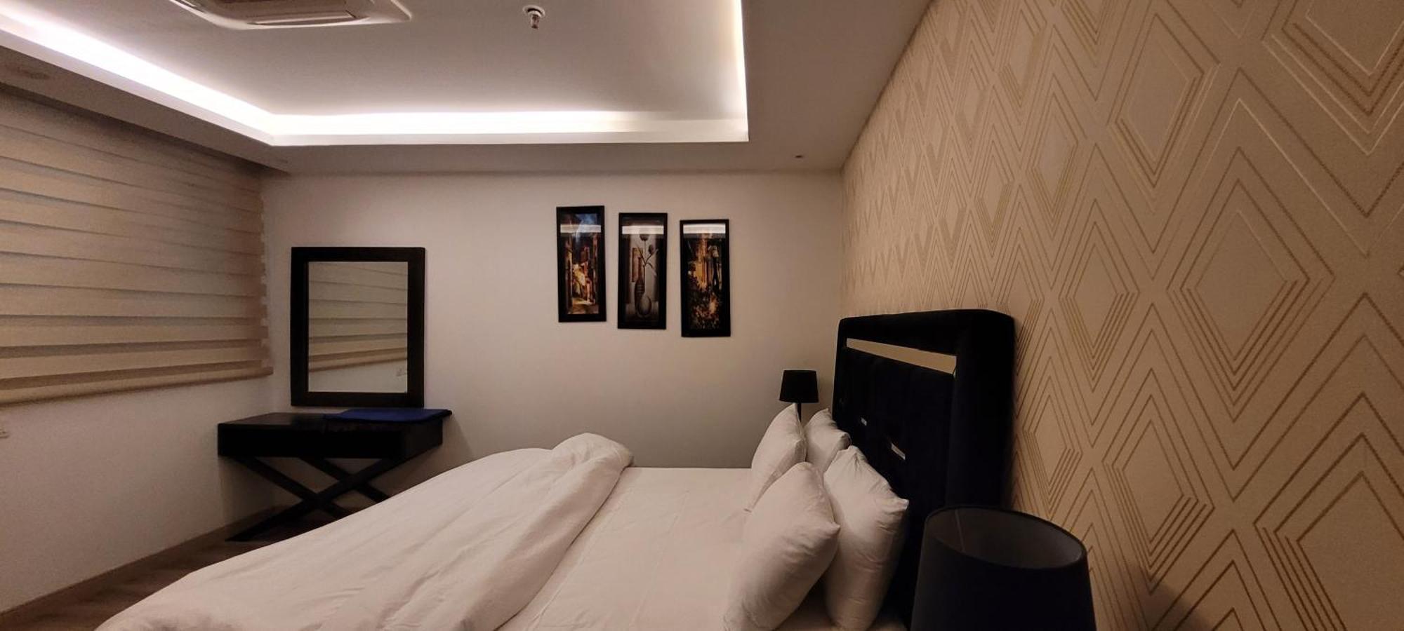 Goldcrest Luxury Apartments لاهور المظهر الخارجي الصورة