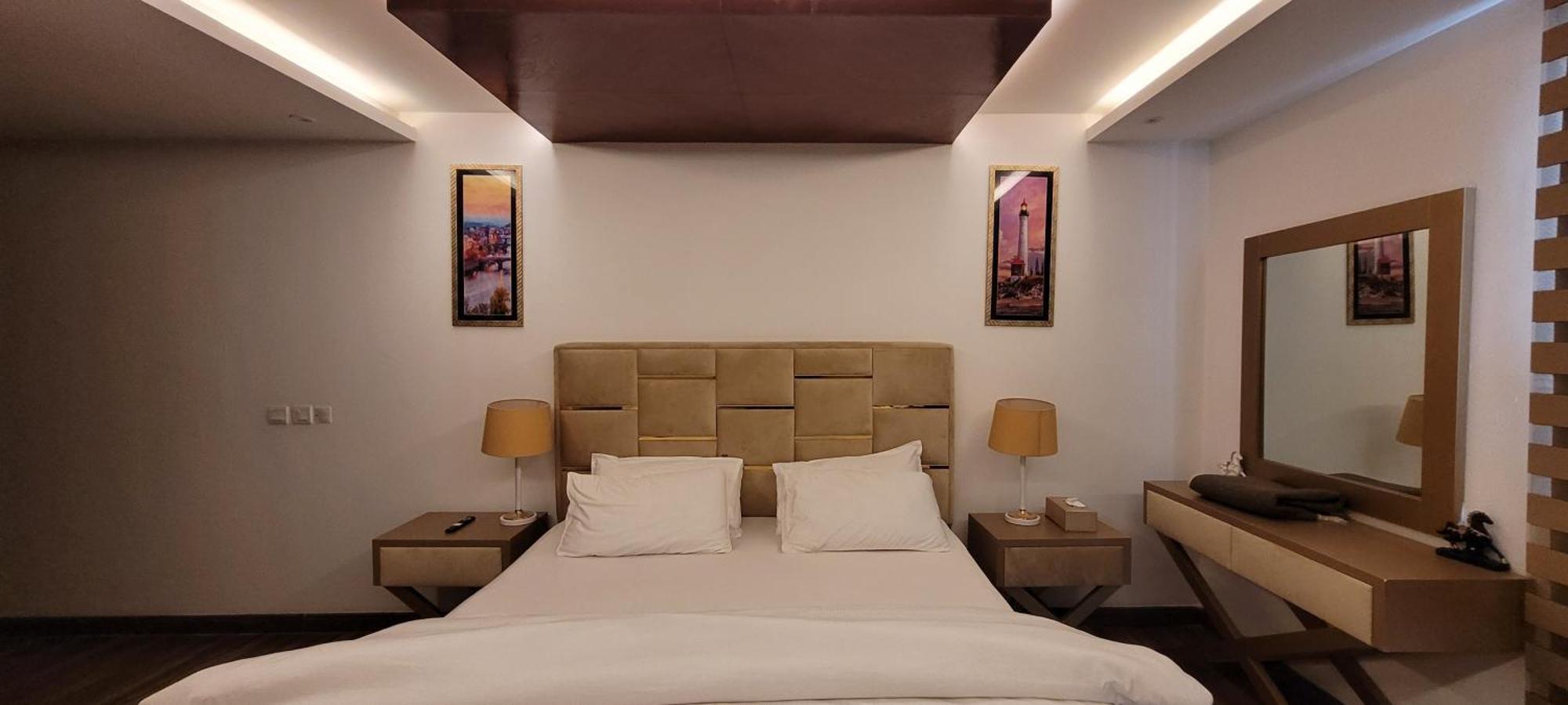 Goldcrest Luxury Apartments لاهور المظهر الخارجي الصورة