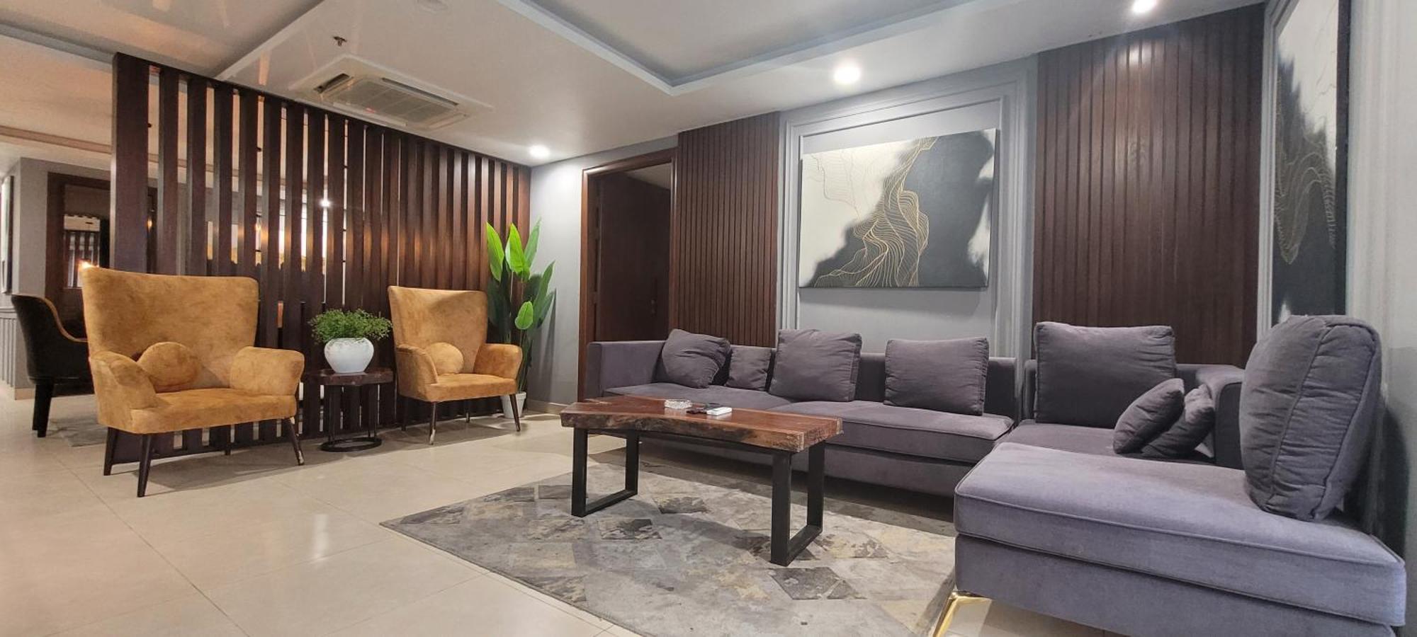 Goldcrest Luxury Apartments لاهور المظهر الخارجي الصورة
