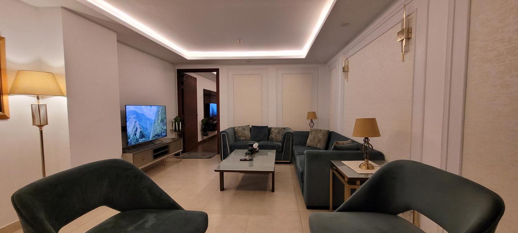 Goldcrest Luxury Apartments لاهور المظهر الخارجي الصورة