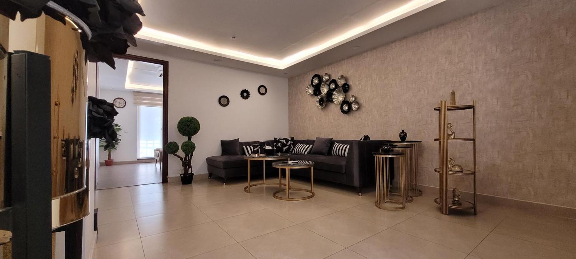 Goldcrest Luxury Apartments لاهور المظهر الخارجي الصورة