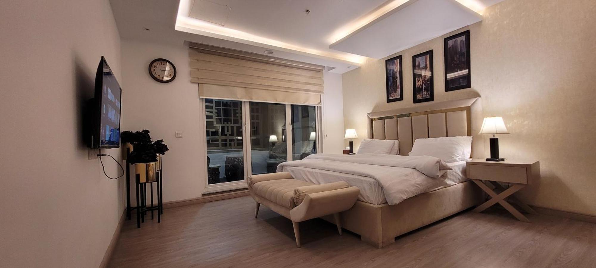 Goldcrest Luxury Apartments لاهور المظهر الخارجي الصورة