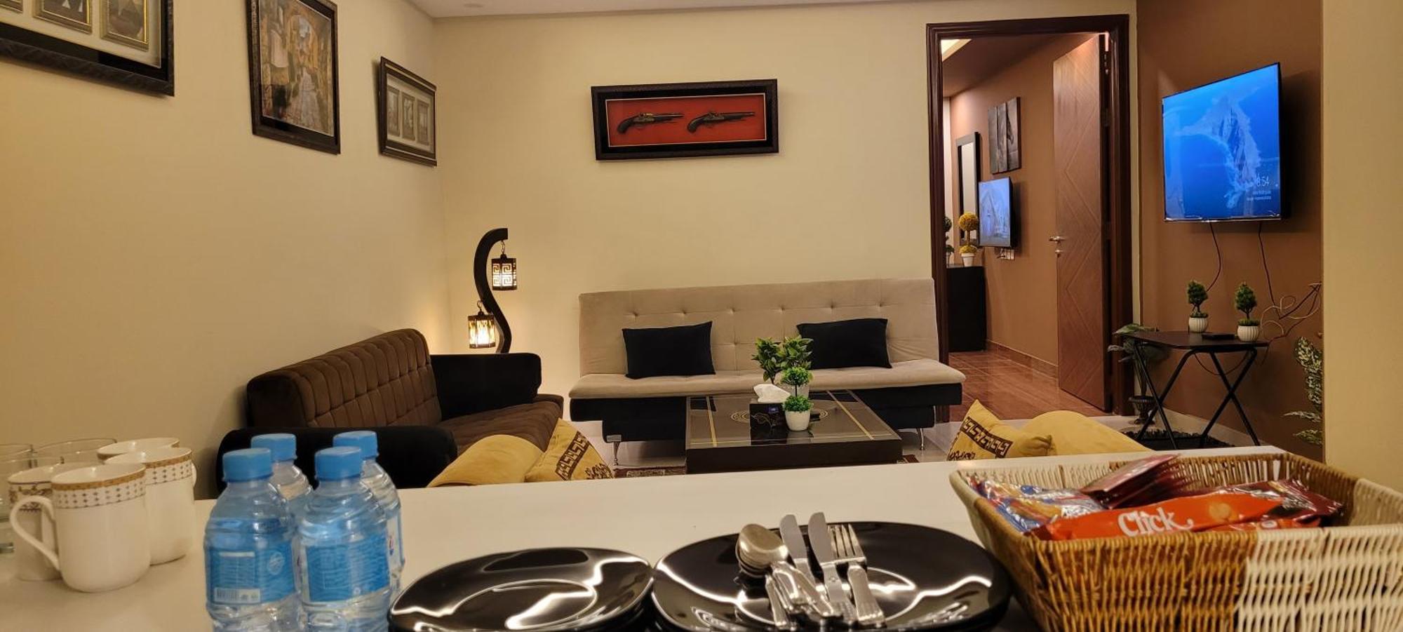 Goldcrest Luxury Apartments لاهور المظهر الخارجي الصورة